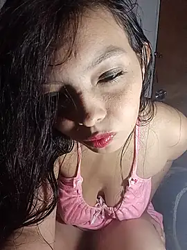 Snapshot of Melanymartinez105 chatting on May 2026 02:41:02 AM Melanymartinez105 online show from May 2026 02:41:02 AM