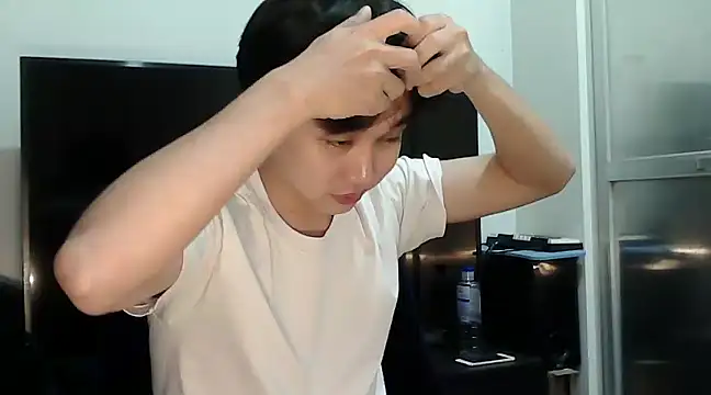 alfonsoasiancutie online show from December 2024 02:10:01 PM