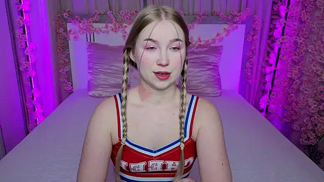 Snapshot of LilyStarlight chatting on July 2026 03:34:01 AM LilyStarlight online show from July 2026 03:34:01 AM