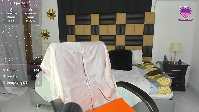 Snapshot of BarbieKano chatting on January 2025 02:27:02 AM BarbieKano online show from January 2025 02:27:02 AM