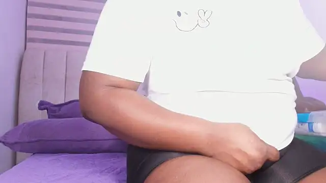  ebony-queen  online show from March 2026 03:01:02 AM