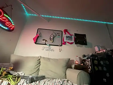 Snapshot of WhiteChocalate_69 chatting on March 2025 11:07:02 AM WhiteChocalate 69 online show from March 2025 11:07:02 AM