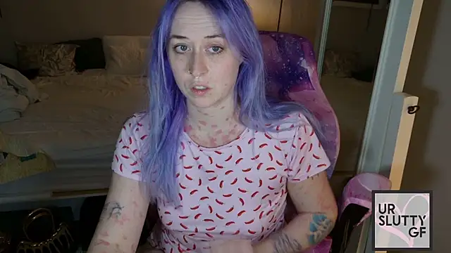 Snapshot of ursluttygf chatting on April 2026 02:14:02 AM ursluttygf online show from April 2026 02:14:02 AM