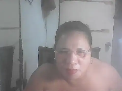 hotwet mama4uxx online show from October 2025 01:09:02 PM