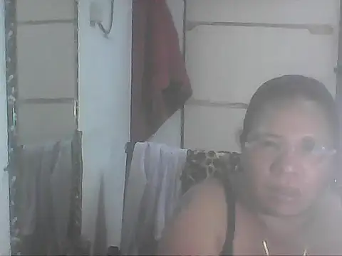 hotwet mama4uxx online show from October 2025 09:54:01 AM