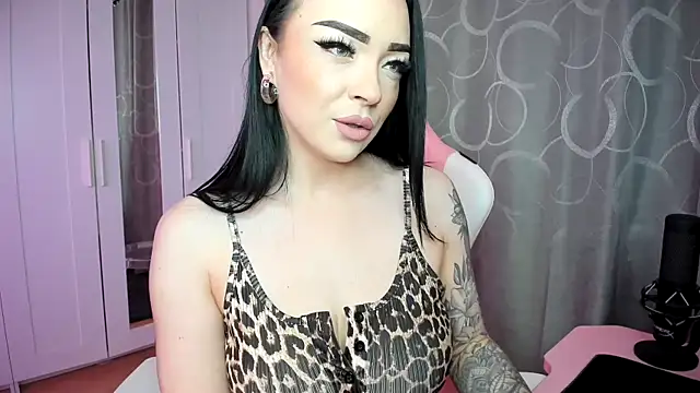 na dolli online show from April 2026 02:00:01 PM