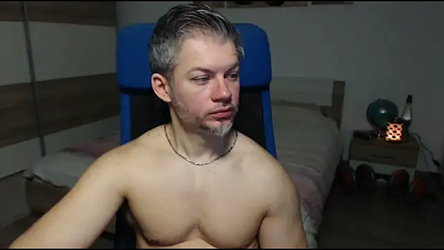 RobbyShawz online show from February 2025 05:44:02 AM