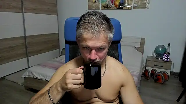 RobbyShawz online show from July 2026 04:54:01 AM