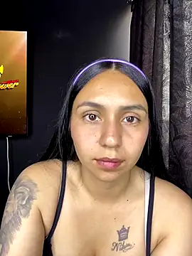 Lorena   online show from November 2025 08:52:02 PM