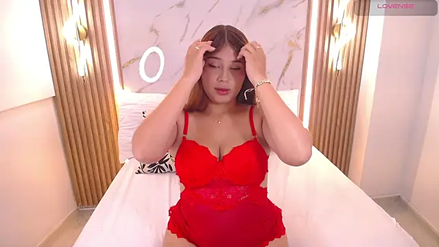 Snapshot of Anthonela_love_ chatting on April 2026 07:16:02 PM Anthonela love online show from April 2026 07:16:02 PM