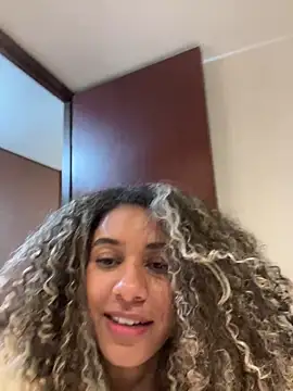 Snapshot of Belkaj chatting on November 2025 01:39:01 AM Belkaj online show from November 2025 01:39:01 AM