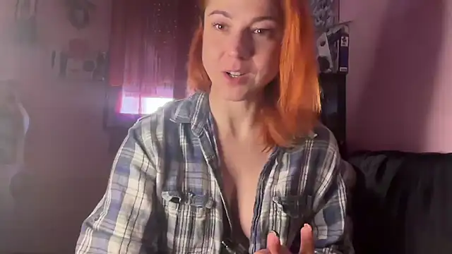 Nikky Divine online show from February 2026 08:10:01 AM