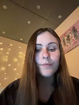 Emma just online show from March 2025 07:24:02 PM