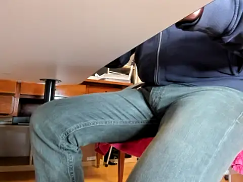 Snapshot of leccaleccafiga chatting on February 2025 05:39:02 PM leccaleccafiga online show from February 2025 05:39:02 PM