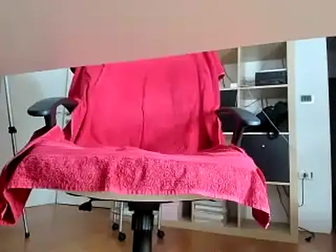 Snapshot of leccaleccafiga chatting on February 2025 07:31:02 PM leccaleccafiga online show from February 2025 07:31:02 PM