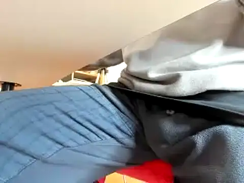 Snapshot of leccaleccafiga chatting on February 2025 08:25:01 PM leccaleccafiga online show from February 2025 08:25:01 PM