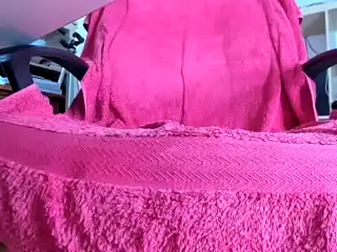 Snapshot of leccaleccafiga chatting on February 2025 08:20:02 PM leccaleccafiga online show from February 2025 08:20:02 PM