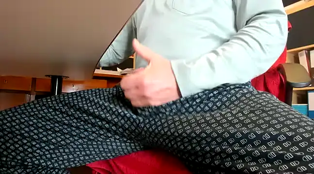 Snapshot of leccaleccafiga chatting on March 2025 07:42:02 AM leccaleccafiga online show from March 2025 07:42:02 AM