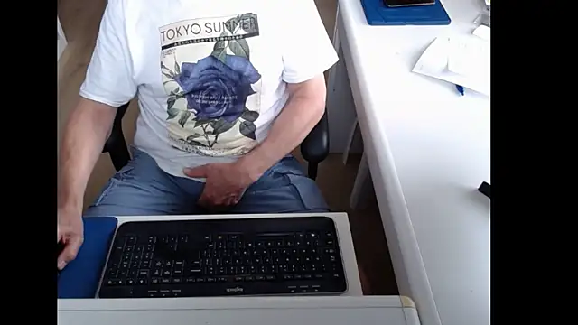 dutchpornking online show from June 2026 06:20:01 AM