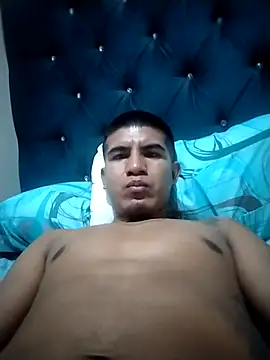 Snapshot of twojv chatting on July 2026 12:44:01 PM twojv online show from July 2026 12:44:01 PM