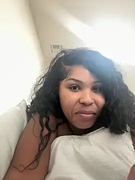 XxxItaliaBlue online show from March 2026 06:37:01 PM