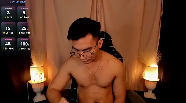 000batman000 online show from February 2025 05:57:02 AM