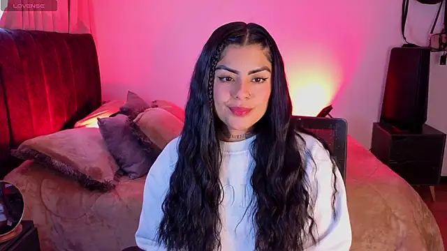 Catalinaa martinez online show from February 2026 07:01:02 PM