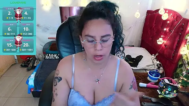 Snapshot of elektra_32 chatting on December 2024 04:36:02 AM elektra 32 online show from December 2024 04:36:02 AM