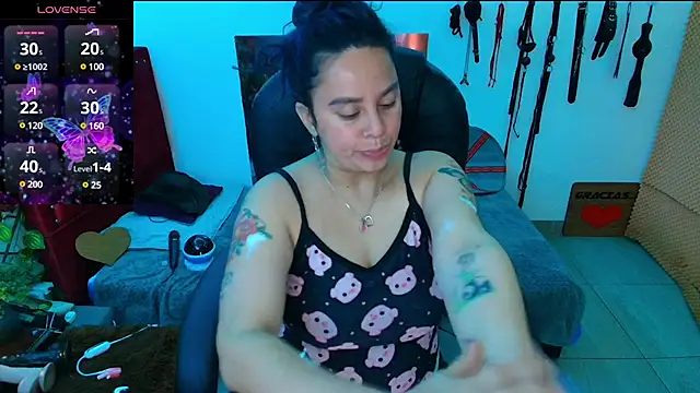 Snapshot of elektra_32 chatting on March 2025 01:20:02 PM elektra 32 online show from March 2025 01:20:02 PM