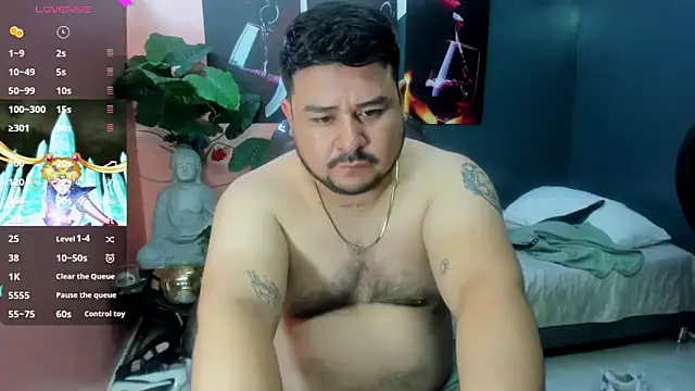 Snapshot of oso_dirty_ chatting on January 2025 05:30:02 PM oso dirty  online show from January 2025 05:30:02 PM