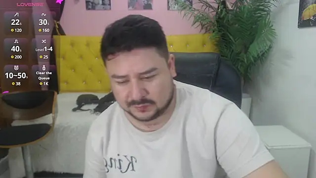 Snapshot of oso_dirty_ chatting on March 2025 05:36:02 PM oso dirty  online show from March 2025 05:36:02 PM