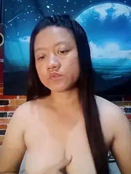 Snapshot of Urchanel chatting on March 2025 10:30:02 PM Urchanel online show from March 2025 10:30:02 PM