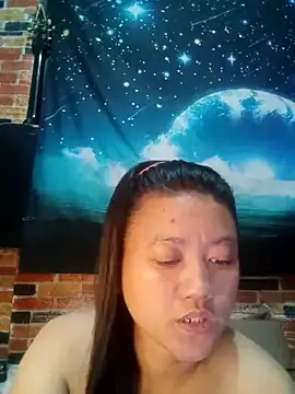 Snapshot of Urchanel chatting on March 2025 11:27:02 AM Urchanel online show from March 2025 11:27:02 AM