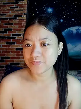 Urchanel online show from April 2026 09:45:01 PM