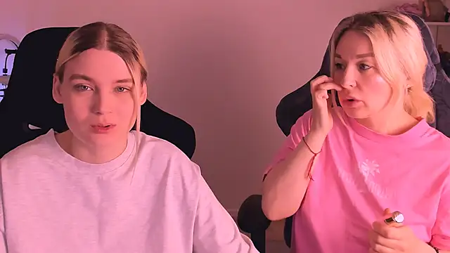 hotblonds online show from January 2025 02:30:01 PM