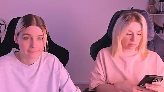 hotblonds online show from January 2025 12:41:02 PM