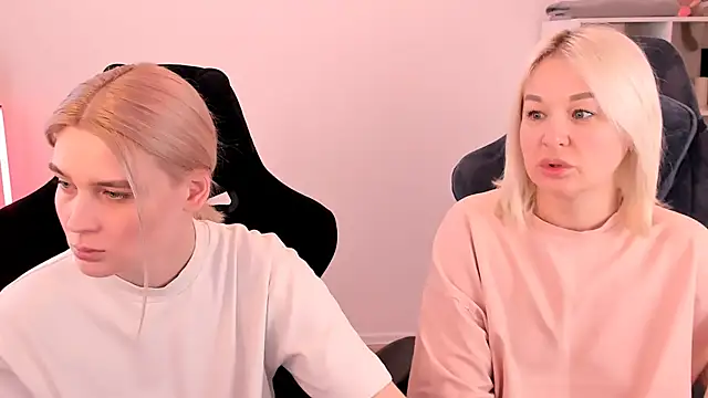 hotblonds online show from March 2025 10:52:01 AM