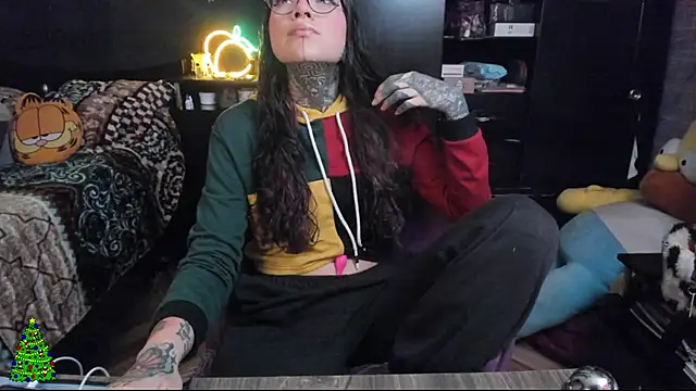 Lilmarieee online show from December 2024 09:09:02 PM