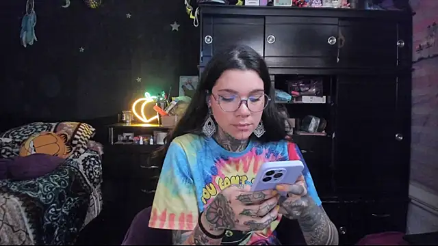 Lilmarieee online show from January 2025 09:47:02 PM