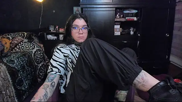 Lilmarieee online show from March 2025 12:20:02 AM