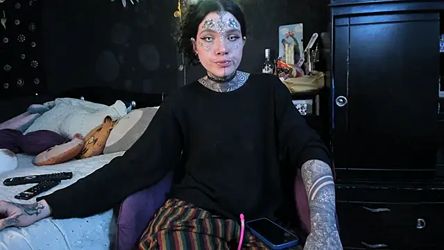 Lilmarieee online show from November 2025 09:39:01 PM