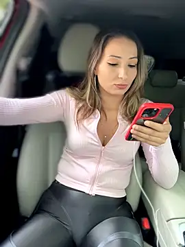 Snapshot of YOUR-KARINA chatting on April 2026 06:49:02 AM YOUR-KARINA online show from April 2026 06:49:02 AM