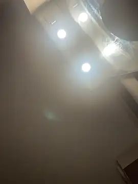 Emma roqueen online show from November 2025 01:05:01 AM