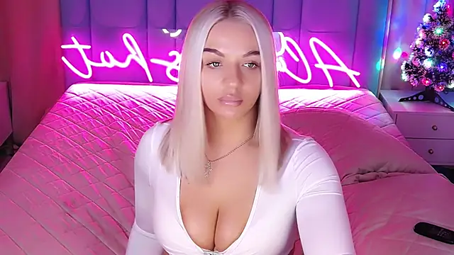 AllwaysHotJ online show from December 2025 02:07:02 AM