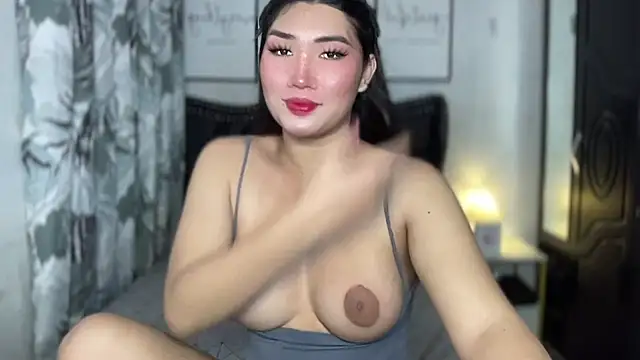 Snapshot of Miss_Deliciousness chatting on May 2026 05:21:02 PM Miss Deliciousness online show from May 2026 05:21:02 PM