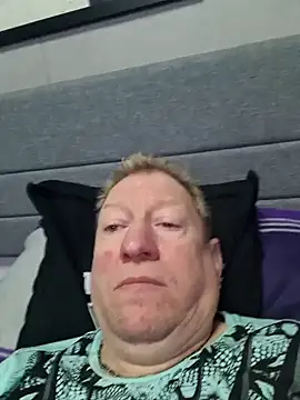 tomtom111111 online show from December 2024 08:22:01 AM