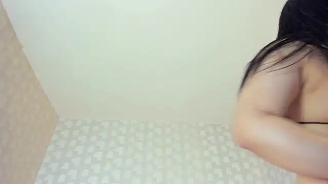 Snapshot of NatsumiHun chatting on May 2026 05:56:01 AM NatsumiHun online show from May 2026 05:56:01 AM