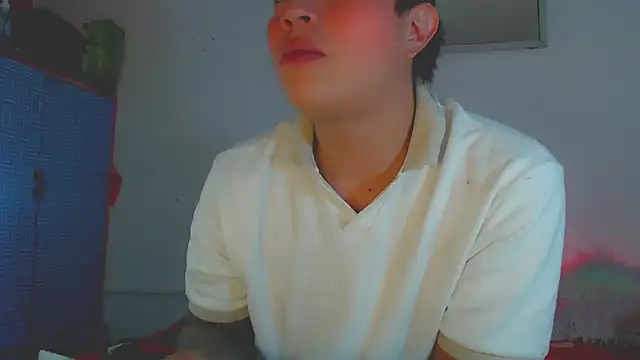 Snapshot of BombonRose1 chatting on October 2025 12:24:02 AM BombonRose1 online show from October 2025 12:24:02 AM