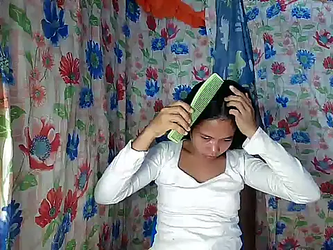 Snapshot of PinaySkinnyGirl chatting on February 2026 09:24:01 PM PinaySkinnyGirl online show from February 2026 09:24:01 PM