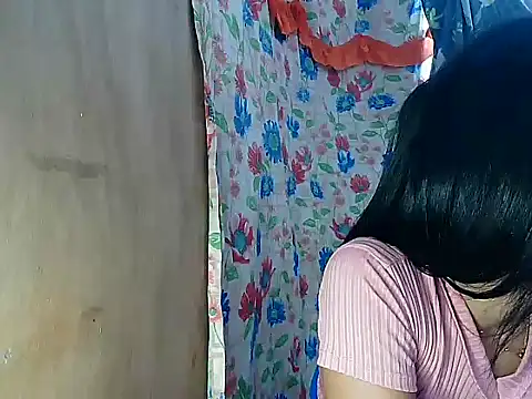 Snapshot of PinaySkinnyGirl chatting on February 2026 11:33:02 PM PinaySkinnyGirl online show from February 2026 11:33:02 PM